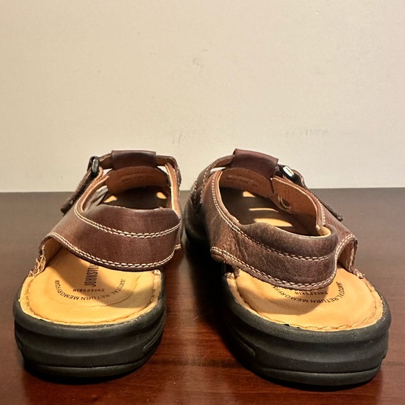 JOHNSTON & MURPHY Brown Basket Weave Memory Foam Sandals 12 - Picture 8 of 8